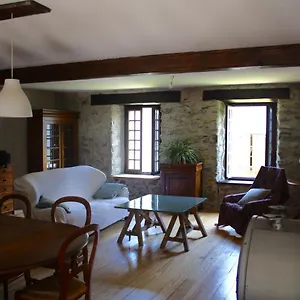 https://montsgur-ariege-grande-maison-co-rnove.midi-pyreneeshotels.com