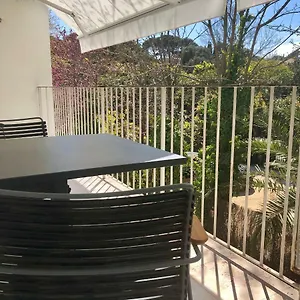 https://penthouse-cassis.fr-provencehotel.com